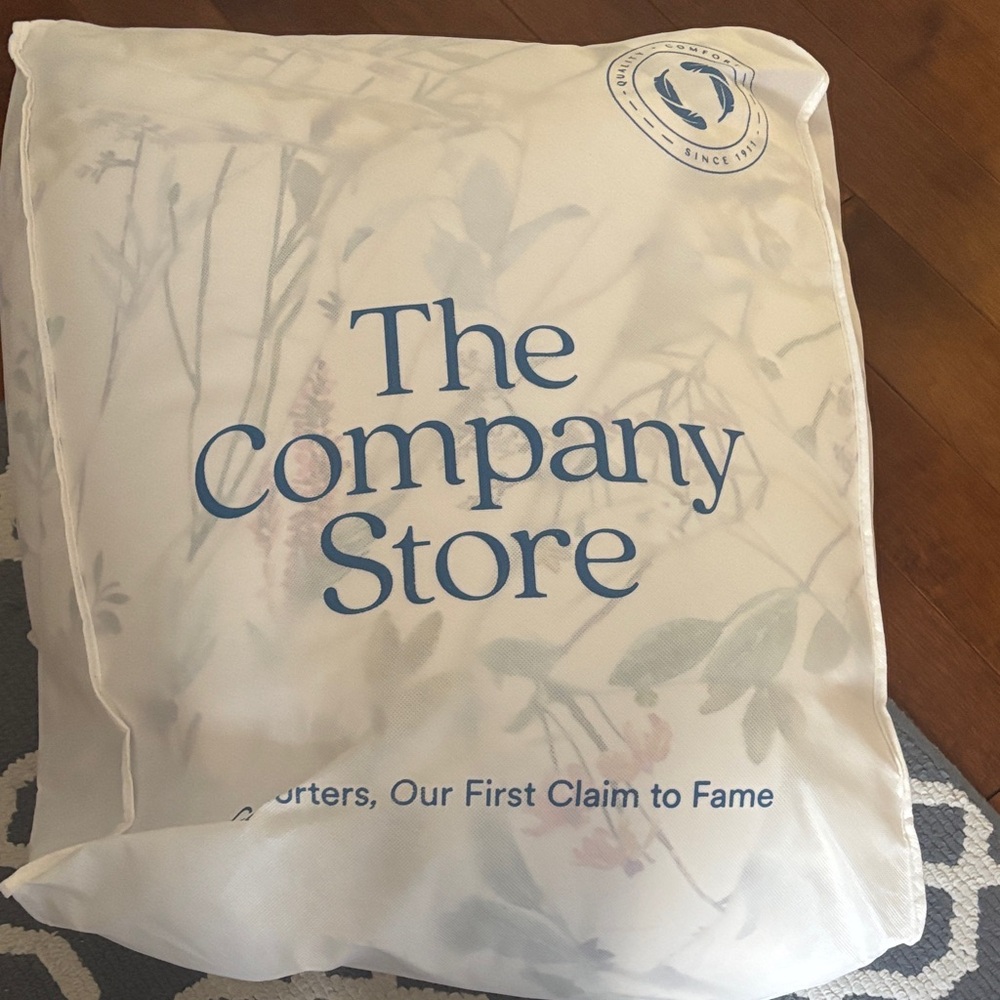 The Company Store Comforter - Cream and Blue